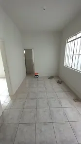 Casa com 3 Quartos para alugar, 50m² no Carlos Prates, Belo Horizonte