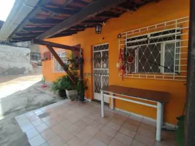 Casa com 4 Quartos à venda, 360m² no Califórnia, Belo Horizonte