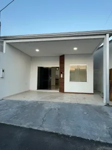 Casa com 2 Quartos para alugar, 60m² no Parque 10 de Novembro, Manaus