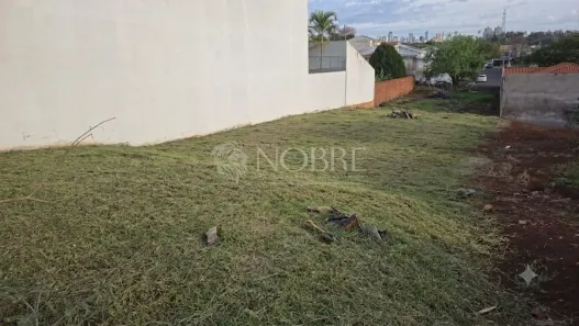 Lote/Terreno à venda, 395m² no Jardim Imperial II, Maringá