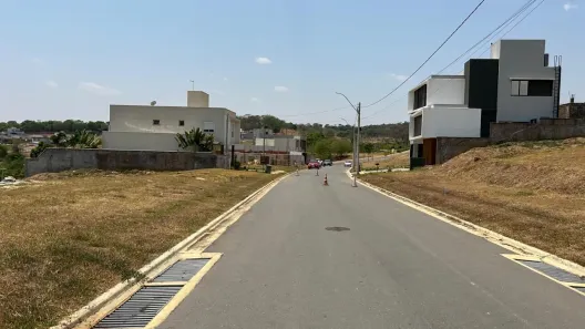 Lote/Terreno à venda, 300m² no Jardins Porto, Senador Canedo