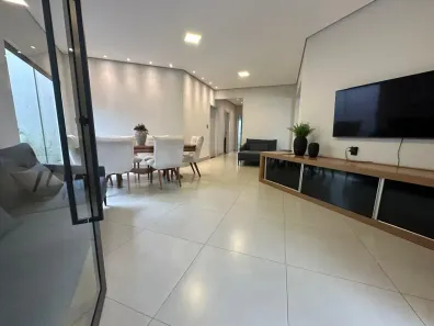 Casa com 3 Quartos à venda, 220m² no Morada da Colina, Uberlândia