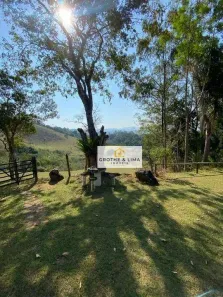Fazenda/Sítio com 2 Quartos à venda, 200m² no Centro, Monteiro Lobato