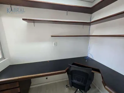 Apartamento com 3 Quartos para alugar, 80m² no Centro, Florianópolis