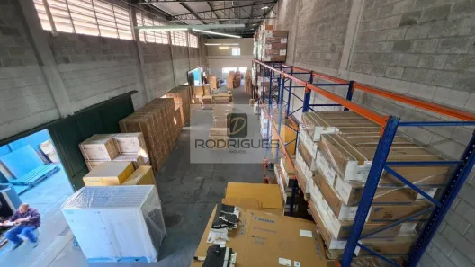 Galpão/Depósito/Armazém para alugar, 600m² no Taboão, São Bernardo do Campo