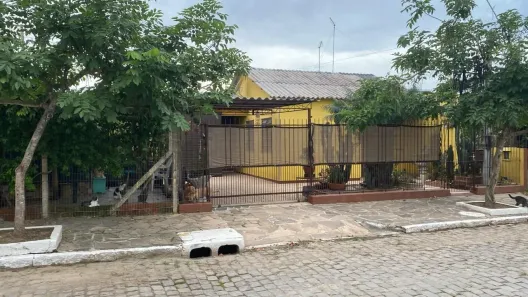 Casa com 4 Quartos à venda, 70m² no Restinga, Porto Alegre