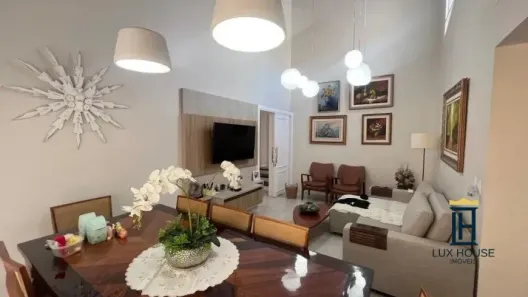 Casa com 3 Quartos para alugar, 450m² no Jurerê Internacional, Florianópolis