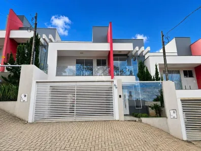 Sobrado com 3 Quartos para alugar, 158m² no Jardim Pancera, Toledo