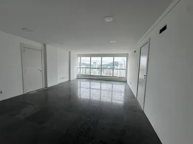 Sala Comercial para alugar, 45m² no Pioneiros, Balneário Camboriú