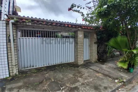 Casa com 3 Quartos à venda, 380m² no Encruzilhada, Recife