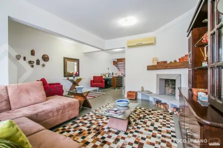 Casa com 4 Quartos à venda, 456m² no Chácara das Pedras, Porto Alegre