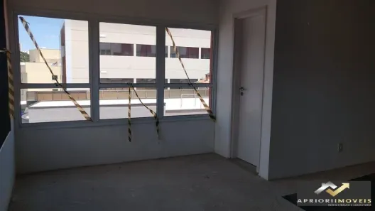 Sala Comercial para alugar, 97m² no Vila Assunção, Santo André