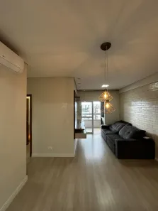 Apartamento com 3 Quartos para alugar, 73m² no Vila Marumby, Maringá