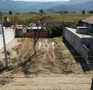 Lote/Terreno à venda, 135m² no Balneário Recanto do Sol, Caraguatatuba
