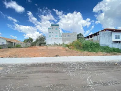 Lote/Terreno à venda, 360m² no Bom Pastor, Divinópolis