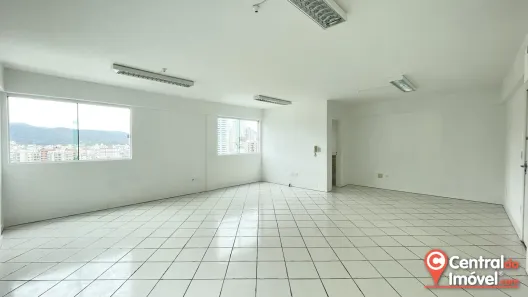 Sala Comercial à venda, 60m² no Centro, Balneário Camboriú
