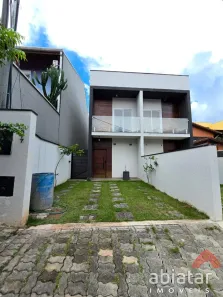 Sobrado com 3 Quartos à venda, 125m² no Jardim Mirna, Taboão da Serra