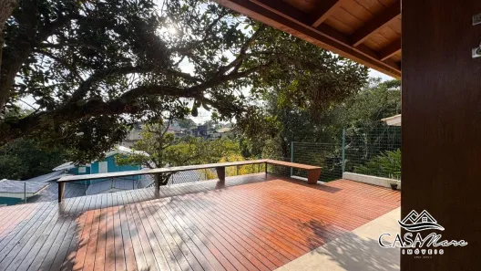 Casa de Condomínio com 3 Quartos à venda, 563m² no Cacupé, Florianópolis