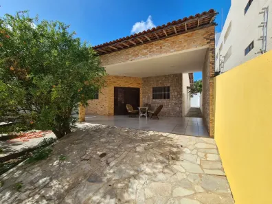 Casa com 4 Quartos à venda, 196m² no Altiplano Cabo Branco, João Pessoa