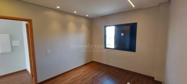 Casa com 3 Quartos à venda, 186m² no Olímpico, Londrina
