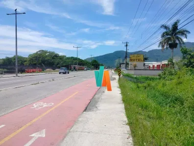 Lote/Terreno à venda, 1300m² no Perequê Mirim, Caraguatatuba