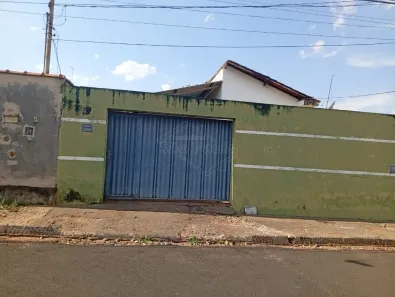 Casa com 2 Quartos à venda, 103m² no Parque São Paulo (Vila Xavier), Araraquara