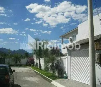 Casa de Condomínio com 5 Quartos à venda, 160m² no Guaratiba, Rio de Janeiro