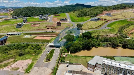 Lote/Terreno à venda, 300m² no Laranja Azeda, Atibaia