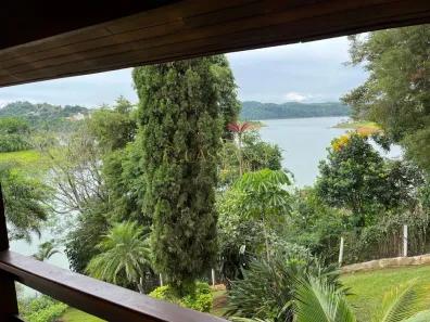 Fazenda/Sítio com 4 Quartos à venda, 650m² no Chácaras Condomínio Recanto Pássaros II, Jacareí