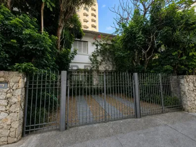 Casa com 3 Quartos à venda, 220m² no Indianópolis, São Paulo