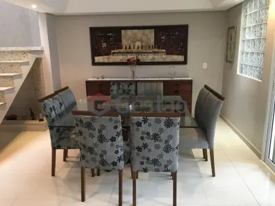 Sobrado com 4 Quartos à venda, 289m² no Estância Velha, Canoas