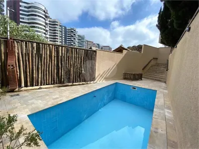Casa de Condomínio com 4 Quartos à venda, 476m² no Jardim Vitória Régia, São Paulo