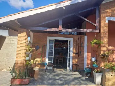 Fazenda/Sítio com 2 Quartos à venda, 120m² no Mombuca, Itatiba