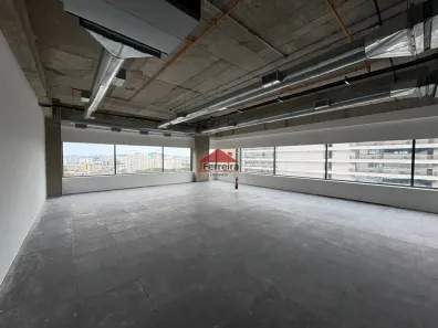 Sala Comercial para alugar, 222m² no Parque Industrial Tomas Edson, São Paulo