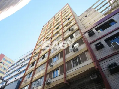 Apartamento com 2 Quartos para alugar, 86m² no Centro, Florianópolis