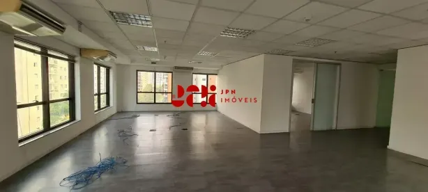 Sala Comercial para alugar, 227m² no Vila Olímpia, São Paulo