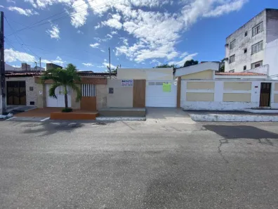 Casa com 4 Quartos para alugar, 100m² no Suíça, Aracaju