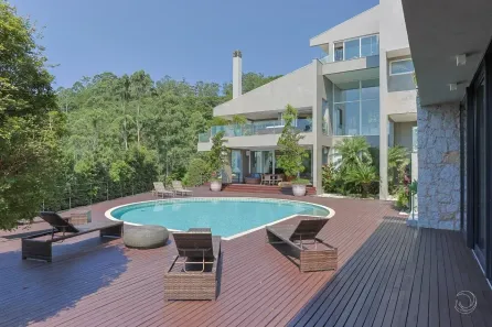 Casa de Condomínio com 4 Quartos à venda, 665m² no Cacupé, Florianópolis