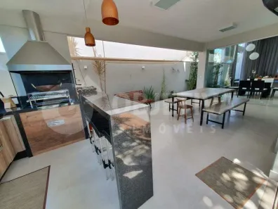 Casa de Condomínio com 3 Quartos à venda, 210m² no Jardim Botânico, Uberlândia