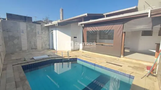Casa com 3 Quartos para alugar, 200m² no Centro, Piracicaba