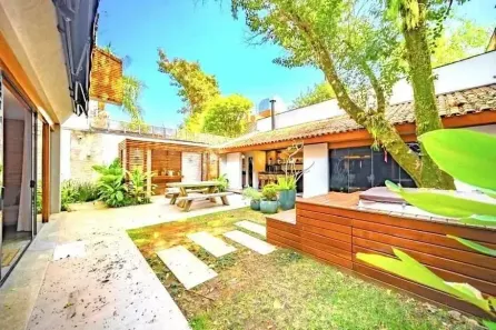 Sobrado com 4 Quartos para alugar, 418m² no Jardim Paulistano, São Paulo