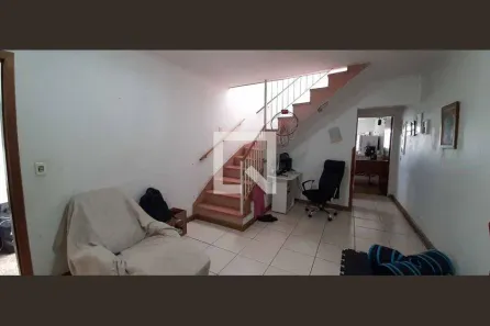 Casa com 4 Quartos à venda, 200m² no Umuarama, Osasco