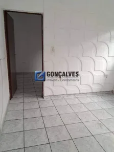 Casa com 2 Quartos para alugar, 70m² no Alves Dias, São Bernardo do Campo