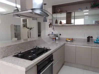 Casa com 4 Quartos à venda, 250m² no Jardim Suíça, Volta Redonda