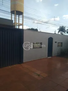 Casa com 4 Quartos à venda, 450m² no Parque Residencial Rita Vieira, Campo Grande