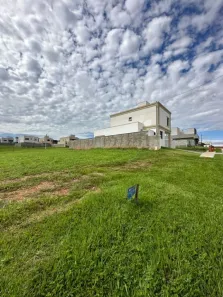 Lote/Terreno à venda, 300m² no Jardins Bolonha, Senador Canedo