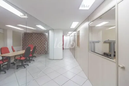 Sala Comercial para alugar, 148m² no República, São Paulo