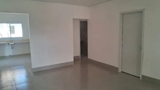 Sobrado com 3 Quartos para alugar, 140m² no Jardim Imperial, Cuiabá