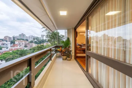 Apartamento com 3 Quartos à venda, 195m² no Auxiliadora, Porto Alegre