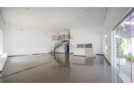 Ponto Comercial para alugar, 119m² no Juvevê, Curitiba